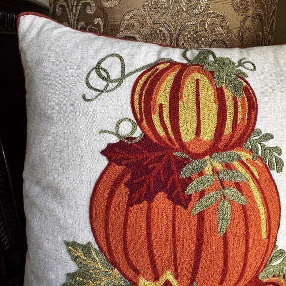 Envogue Decorative‎ Pillow Pumpkin Patch Embroidered Down Fill 19" x 19" EUC - Picture 2 of 10